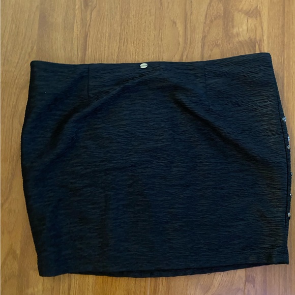 Guess Size 10 mini skirt 90s - Picture 3 of 3